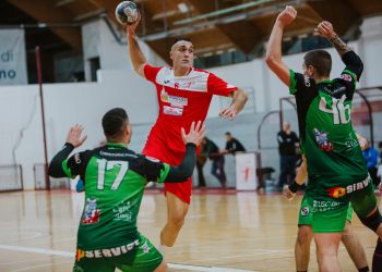 Pallamano maschile Serie A2, il Lions Teramo battuto 39-28 a Bologna
