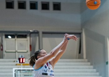 Basket, le Panthers Roseto espugnano il PalaMorandi di Umbertide per 75-77