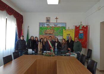 Nel nome della Costituzione: si chiude la cerimonia per i neo maggiorenni di Pollutri