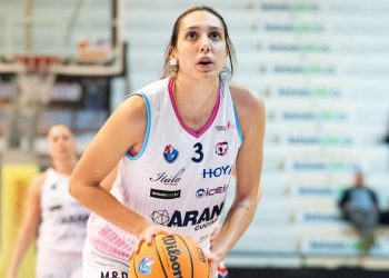 Basket, la cestista Sofia Dell’Olio saluta le Panthers Roseto: andrà a Empoli