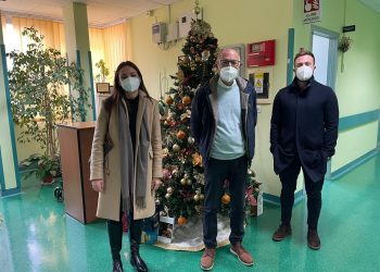 Sindaco e vice sindaco in visita nei reparti di degenza di Giulianova per gli auguri (Foto)