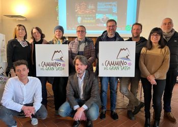 Paesaggi mozzafiato, antichi borghi e sapori autentici, ecco le 5 tappe del Cammino del Gran Sasso