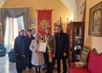 Graziella Leone va in pensione, rimane custode della memoria storica delle famiglie giuliesi