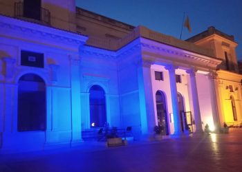 Ad un anno dall’inizio della guerra in Ucraina da stasera il Kursaal sarà illuminato di blu e giallo