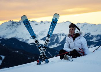 Come scegliere l’abbigliamento sci donna