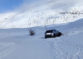 Con il suv sulle piste da sci di fondo, bloccato nella neve per 2 giorni