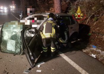 Due auto coinvolte in un incidente stradale: tre feriti e tanta paura nel Pescarese