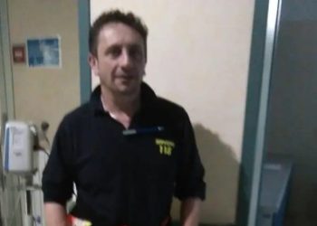 Si schianta con la sua auto contro un muro di contenimento, muore infermiere di 48 anni