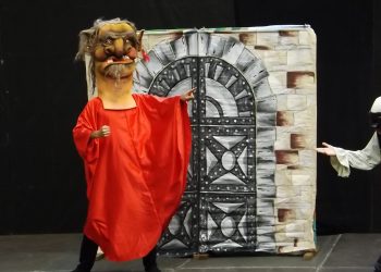 Grande spettacolo per ragazzi e genitori con “Famiglie a Teatro”, arriva il Gatto con gli stivali