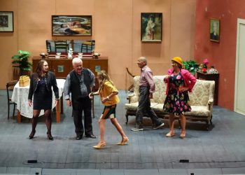 Divertimento e risate con il teatro dialettale e “Se tì lu curagge… mò curreme appresse”