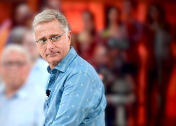 Ciao Darwin 2023, Paolo Bonolis e Luca Laurenti alla ricerca di nuovi talenti a Pescara