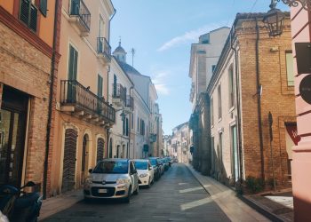 Pulizia griglie e tombini per prevenire gli allagamenti, lavori a Giulianova