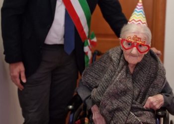 Rapino in festa per le 100 candeline di nonna Anna: gli auguri del sindaco