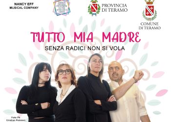La compagnia Attori senza sipario presenta “Tutto tua madre”: ingresso gratuito