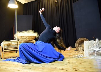 “Lampara”: nelle scuole spettacolo di teatro-danza sulle tradizioni delle comunità di mare