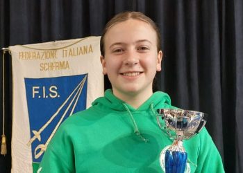 La spadista abruzzese Bianca Falcone sul podio nella qualificazione al campionato nazionale giovani