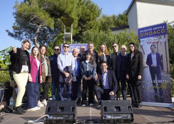 Giuseppe Gentile presenta la coalizione a supporto della sua candidatura a sindaco di Silvi