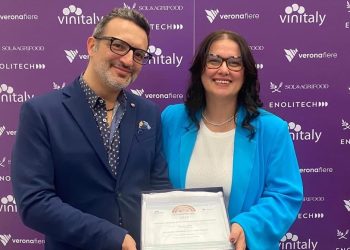 L’abruzzese Luca Di Francescantonio etichetta di bronzo al Vinitaly nel contest categoria olio