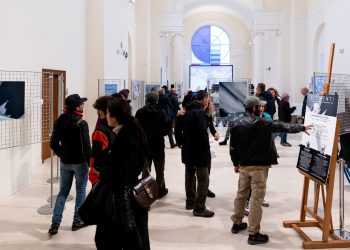 Grande successo all’Aquila per la mostra “Elementi: armonie e conflitti tra sciatore e montagna nello scenario del Gran Sasso”