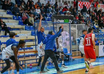 Il Roseto Basket piega Pescara e si prende il primo posto in solitaria