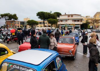 Il maltempo non ha rovinato il raduno delle auto d’epoca ad Alba Adriatica
