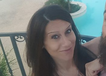 Giovane mamma di 3 bambini muore a soli 37 anni, il marito: “Buon viaggio amore mio”