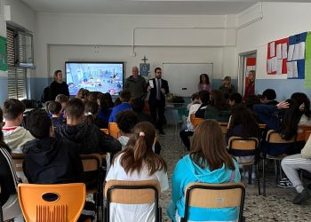 Gli studenti di Bolognano in Comune per la lezione di legalità