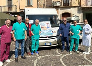 La Asl di Teramo dedica l’ultimo weekend di maggio alla prevenzione: il camper rosa prosegue il tour