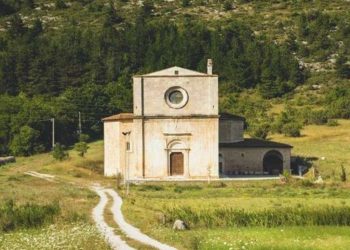 A Caporciano un incontro storico sul “Camminare come pratica estetica”