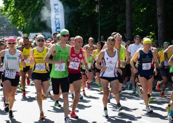 L’Aquila rinasce con lo sport, 500 runner invadono il centro per la Stracittadina