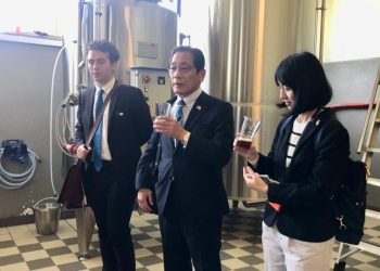 Birra, vino e olio: delegazione giapponese alla scoperta delle eccellenze abruzzesi