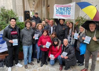 Liberi subito: la campagna per la legge sul fine vita entra nell’ultima settimana di raccolta firme