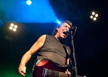 Dennis Stratton, chitarrista storico degli Iron Maiden live al Borgo San Panfilo