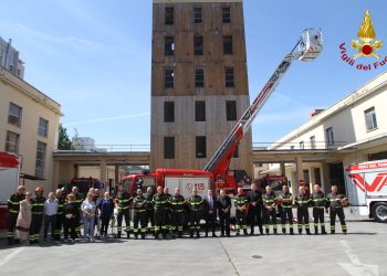 Pescara, benedetti gli automezzi di soccorso di nuova assegnazione dei vigili del fuoco (Video)
