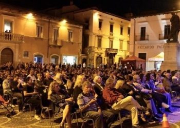 Due mesi di spettacoli ed eventi a Sulmona: pubblicato il cartellone estivo