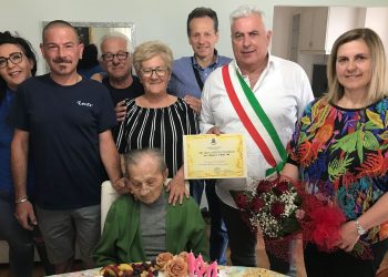 Bolognano in festa per le 100 candeline della signora Ofelia Cafarelli