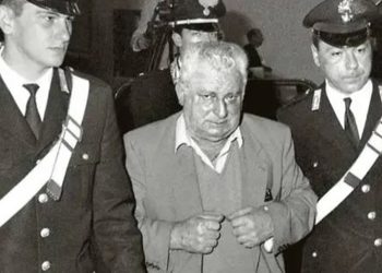 Mostro di Firenze, si riparla della pallottola nell’orto di Pacciani: “Mai stata nella Beretta dell’assassino”