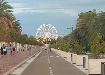 Tutto pronto per l’inaugurazione della grande ruota panoramica di Giulianova
