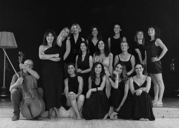 Lo spettacolo Senza giri di boa arriva in Abruzzo: appuntamento a Tortoreto