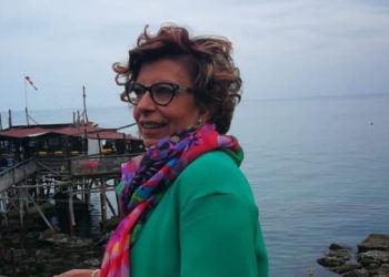 Cade dal trattore, muore una 67enne di Penne: addio a Silvia Cantagallo