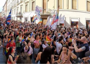 Abruzzo Pride pronta ad attraversare la regione: oltre 100 associazioni aderiscono alla manifestazione