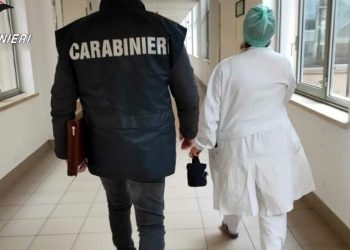 Operazione dei carabinieri per appalti di fornitura all’ospedale dell’Aquila, indagati due medici e tre amministrativi