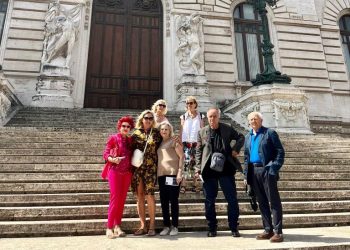 Una delegazione del centro anziani di Roseto in visita a Montecitorio