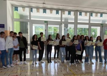 Movimento per la vita, punto di vista della generazione Zeta: premiati gli alunni del liceo Ovidio