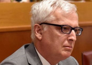 Il giudice del lavoro annulla il licenziamento dell’ex direttore della Asl 1 Roberto Testa