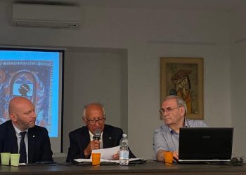 Presentato libro sul castello di Paganica “Ricostruzione per far tornare vivo il tessuto sociale”