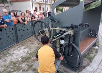 Inaugurato l’eco parco a Pollutri, panchine multimediali e rastrelliera per bici elettriche