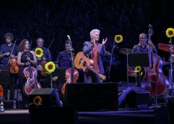 Al via “I cantieri dell’immaginario”: lunedì concerto di Ron e l’ensemble Symphony