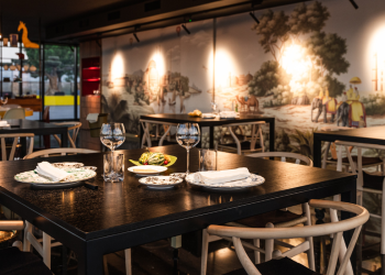 The Coat Club, a Villanova il ristorante che racconta l’Abruzzo con stile orientale.