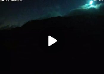 Ecco il video del passaggio del bolide sui cieli dell’Abruzzo, ripreso da una webcam